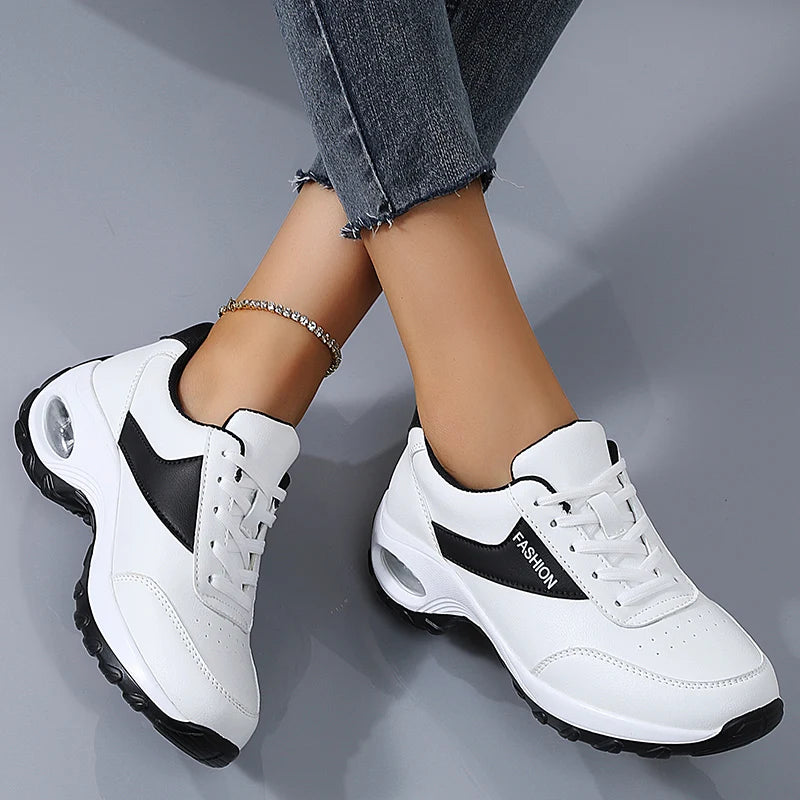 Hot Selling Women's Thick Sole Casual Sneakers Women Fashion Vulcanized Shoes Designer Trainers Platform Lace Up Walking Shoes