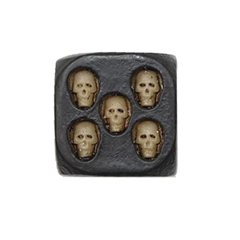 Creative 5pcs 18mm Skull Dice Gold Resin Statue Halloween Board Game Dice Office Desk Decor Toy Halloween Party Decoration