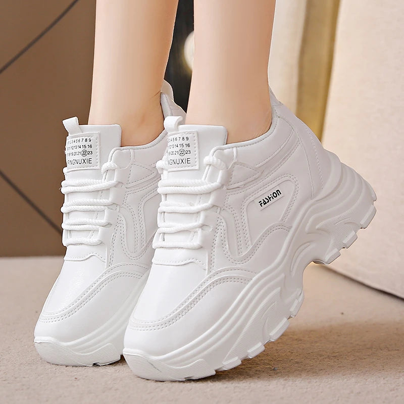 Women's Black White Chunky Sneakers 2025 Autumn Fashion Platform Sports Shoes for Women Thick Sole Non Slip Casual Walking Shoes