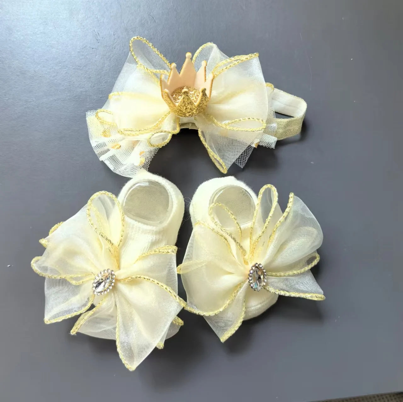 Premium Baby Gift Set - Floral Crown Headband & Non-Slip Boat Socks, Ultra-Soft Hypoallergenic Cotton for Newborns & Toddlers