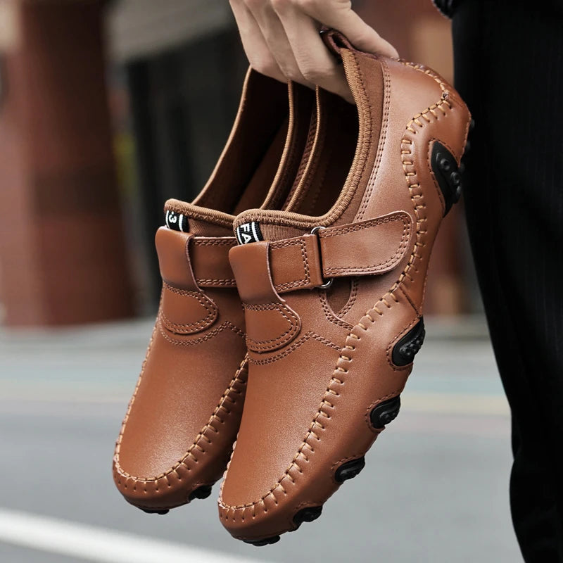 Handmade Men's Spring Comfortable Soft Bottom Lightweight Bean Shoes Fashionable New Men's Breathable Anti Slip Driving Shoes