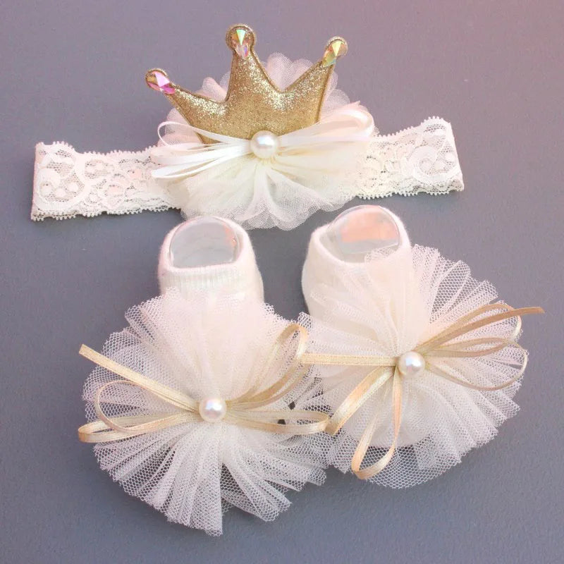 Premium Baby Gift Set - Floral Crown Headband & Non-Slip Boat Socks, Ultra-Soft Hypoallergenic Cotton for Newborns & Toddlers