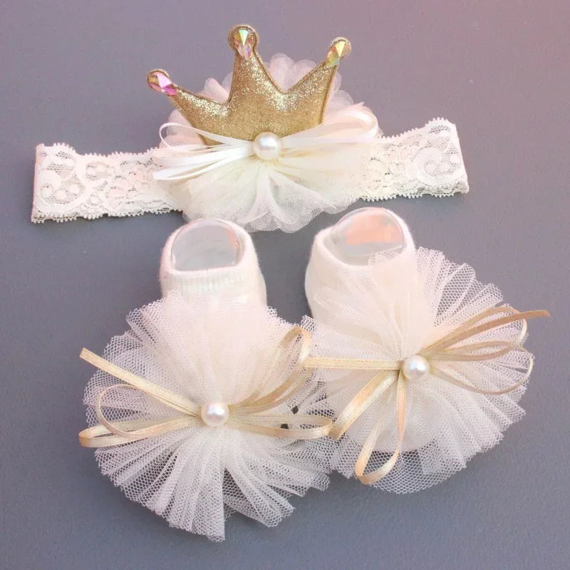 Premium Baby Gift Set - Floral Crown Headband & Non-Slip Boat Socks, Ultra-Soft Hypoallergenic Cotton for Newborns & Toddlers